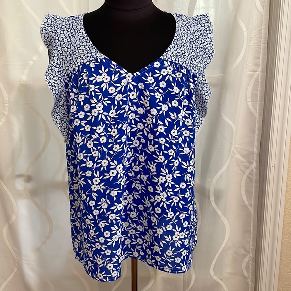 Staccato Tops - Staccato Blue And White Floral Print Blouse, Medium